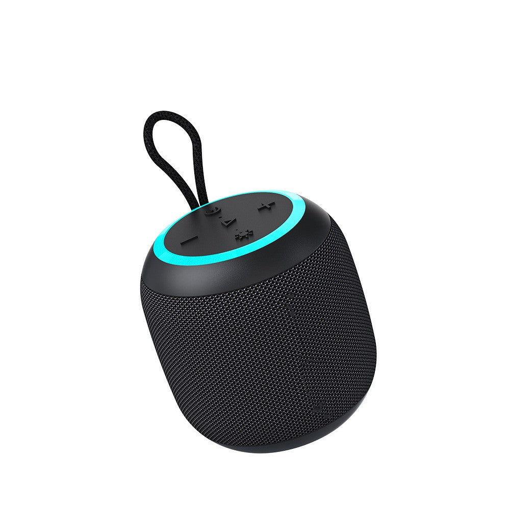 Outdoor Portable Waterproof Bluetooth Speaker With Heavy Bass